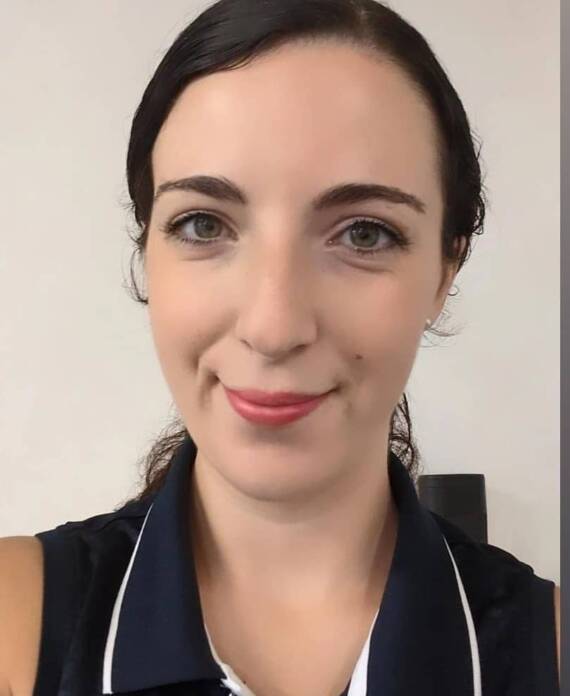 I’m Sabrina, a professional massage therapist in Victoria, Central London, offering a space where you can pause, breathe, and feel your body completely unwind.