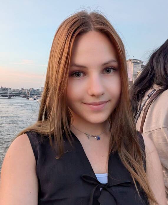 Kamila – Professional Massage Therapist in Victoria, Central London